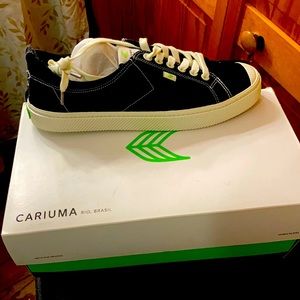Cariuma men’s sneakers
